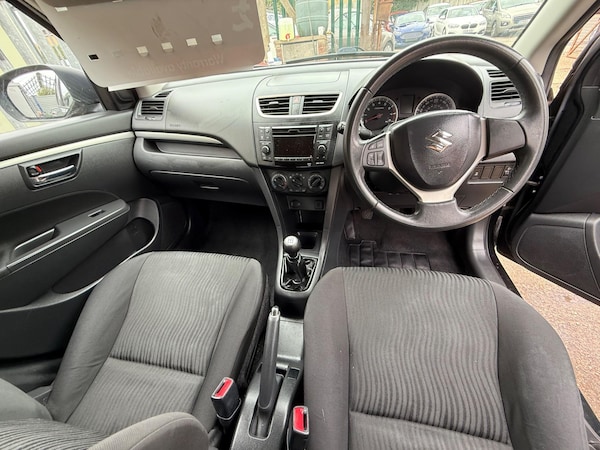 Used Suzuki Swift 2011 for sale - 75458566: Photo 3