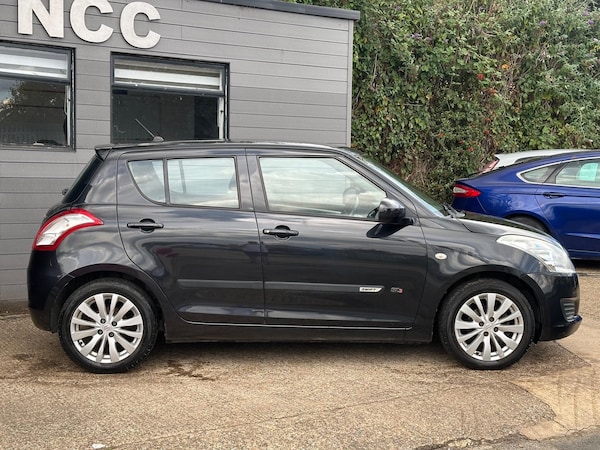 Used Suzuki Swift 2011 for sale - 75458566: Photo 7