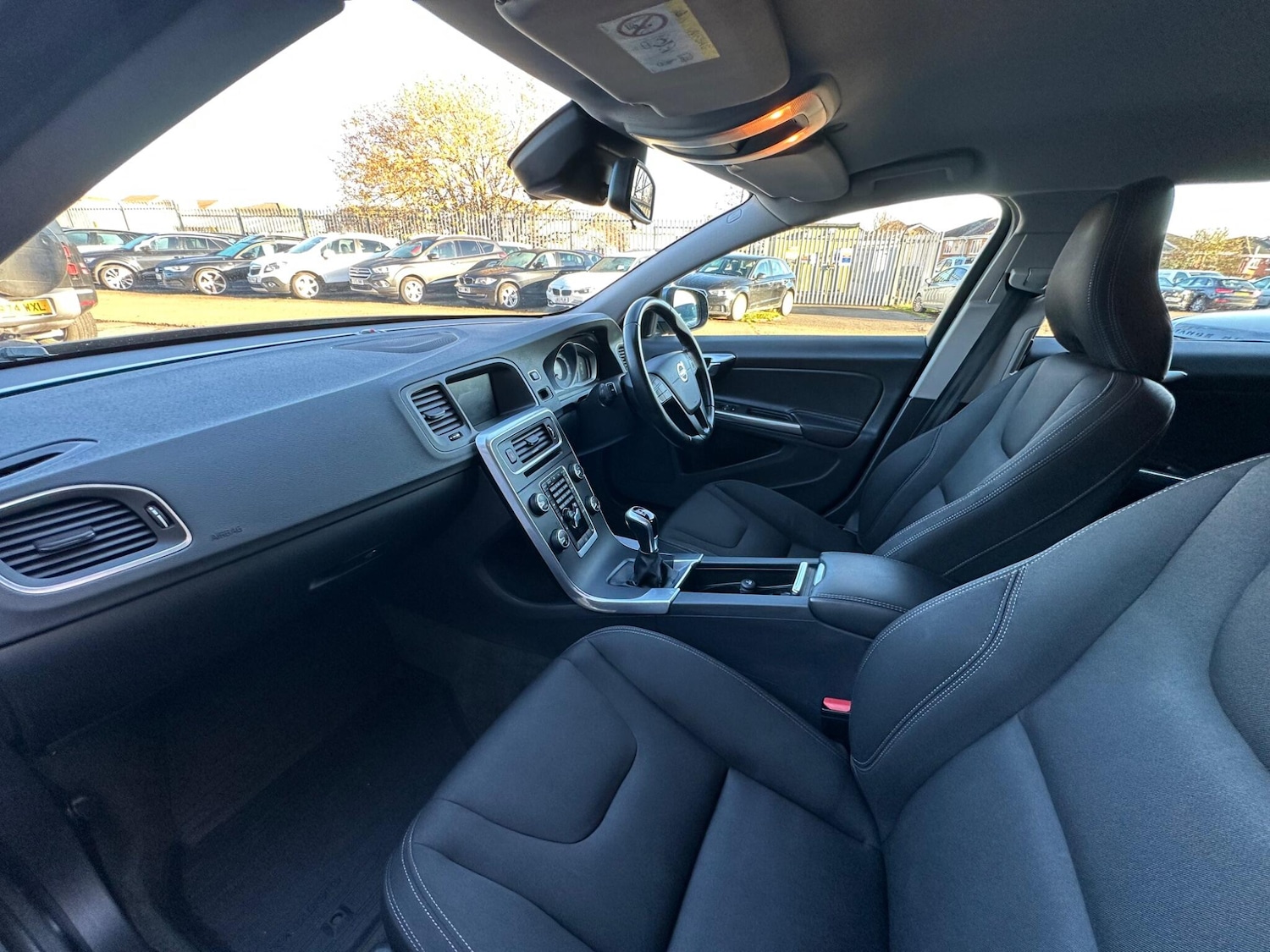 Used Volvo V60 2017 for sale - 76688750: Photo 22