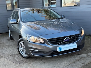 Used Volvo V60 2017 for sale - 76688750: Photo