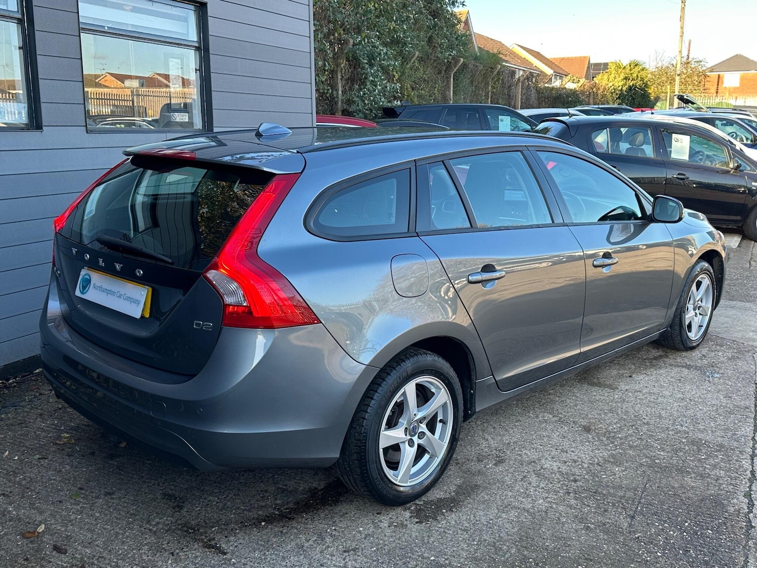 Used Volvo V60 2017 for sale - 76688750: Photo 9