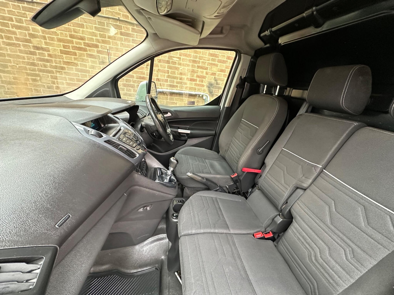 Used Ford Transit Connect 2015 for sale - 76408416: Photo 3