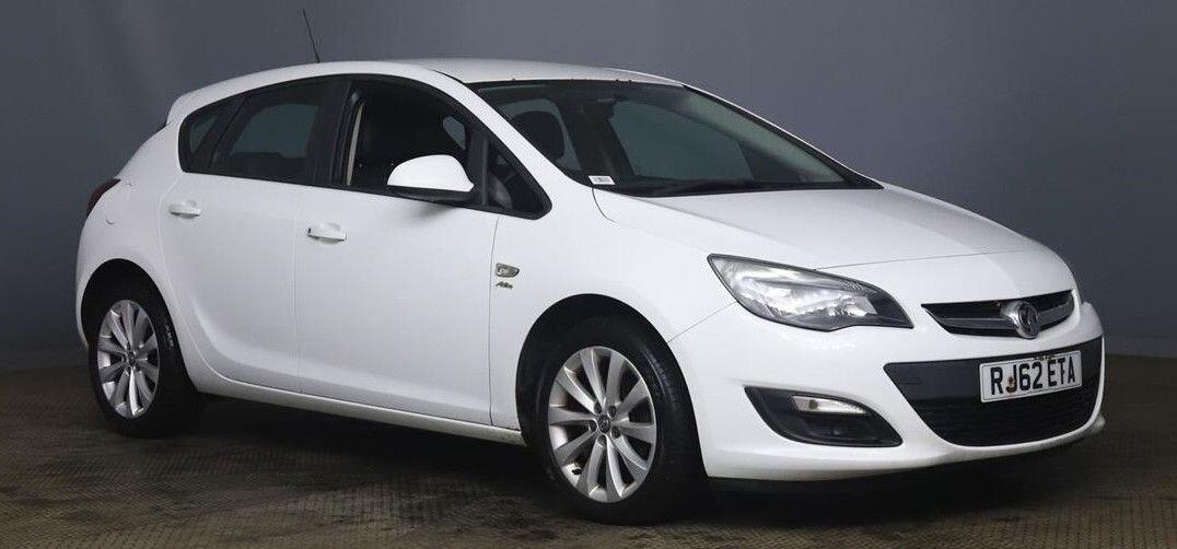 Used Vauxhall Astra 2012 for sale - 76270726: Photo 1