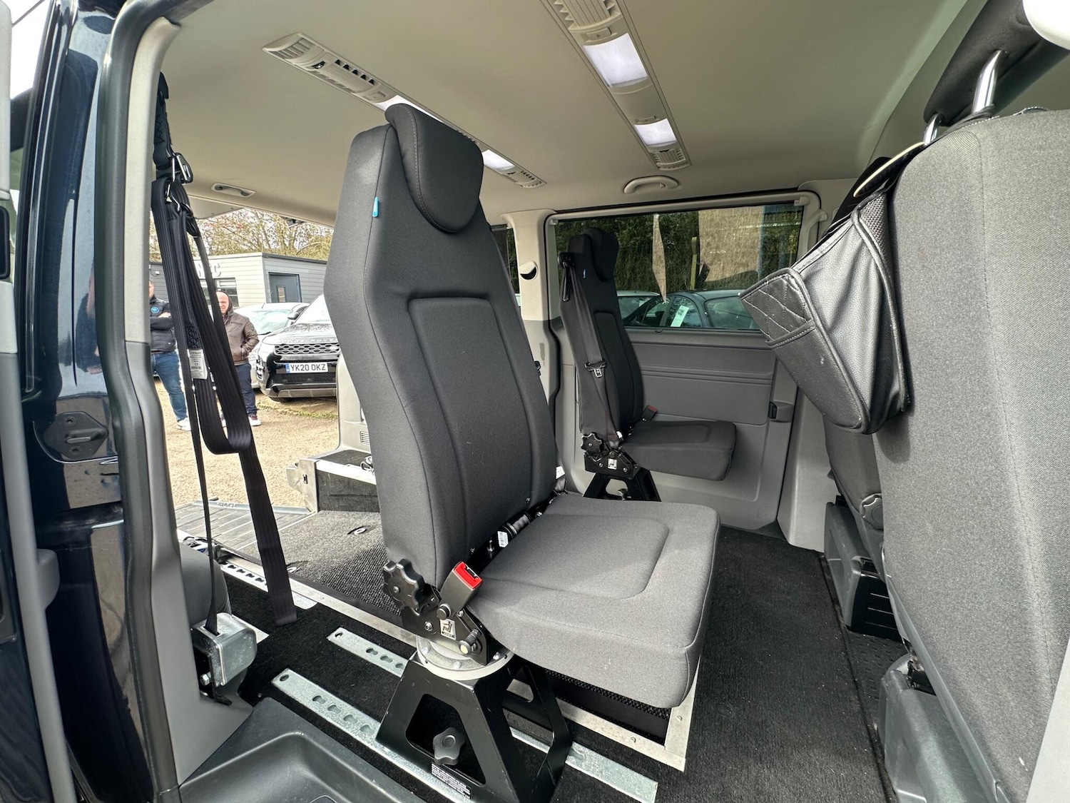 Used Volkswagen Transporter Shuttle 2021 for sale - 77738680: Photo 27