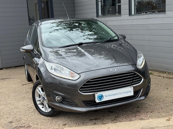 Used Ford Fiesta 2016 for sale - 75657740: Photo 1