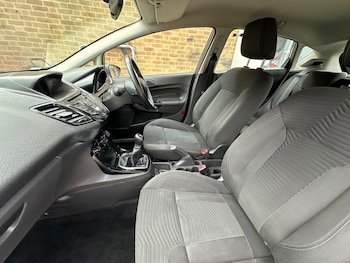 Used Ford Fiesta 2016 for sale - 75657740: Photo 3