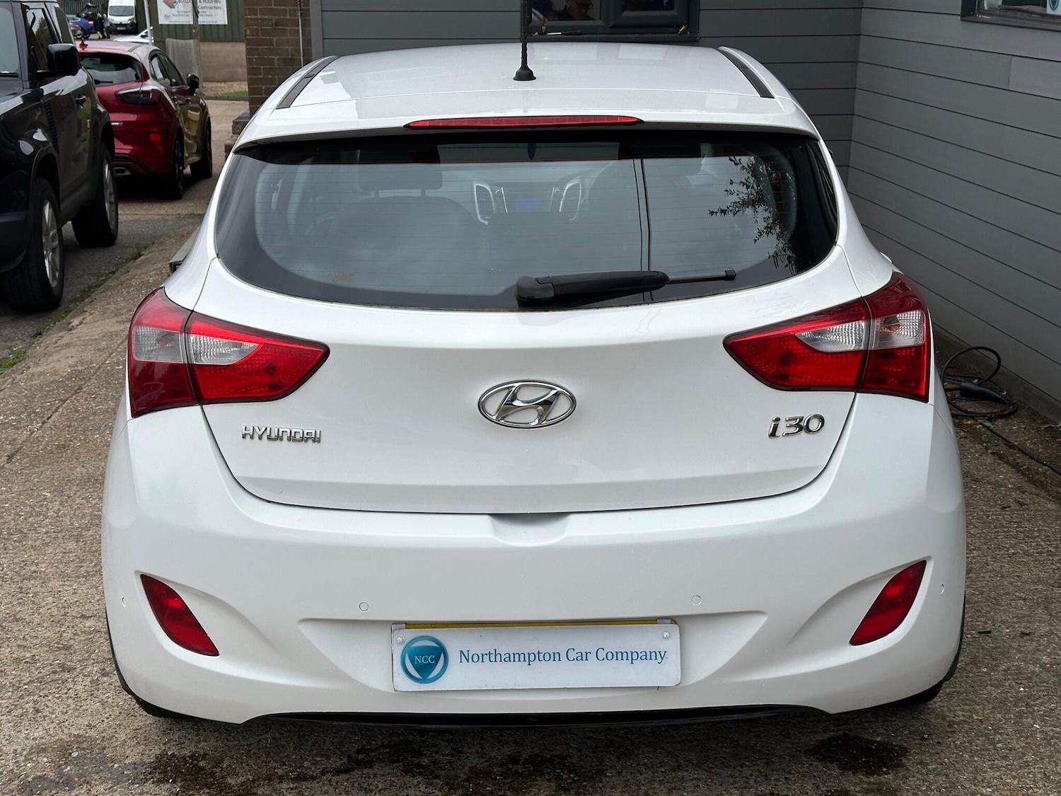 Used Hyundai i30 2012 for sale - 76032335: Photo 10