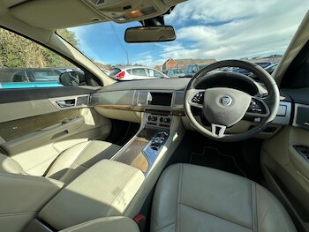 Used Jaguar XF 2013 for sale - 77738178: Photo