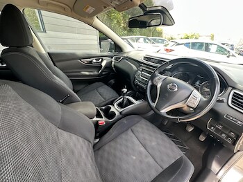 Used Nissan Qashqai 2015 for sale - 78574010: Photo