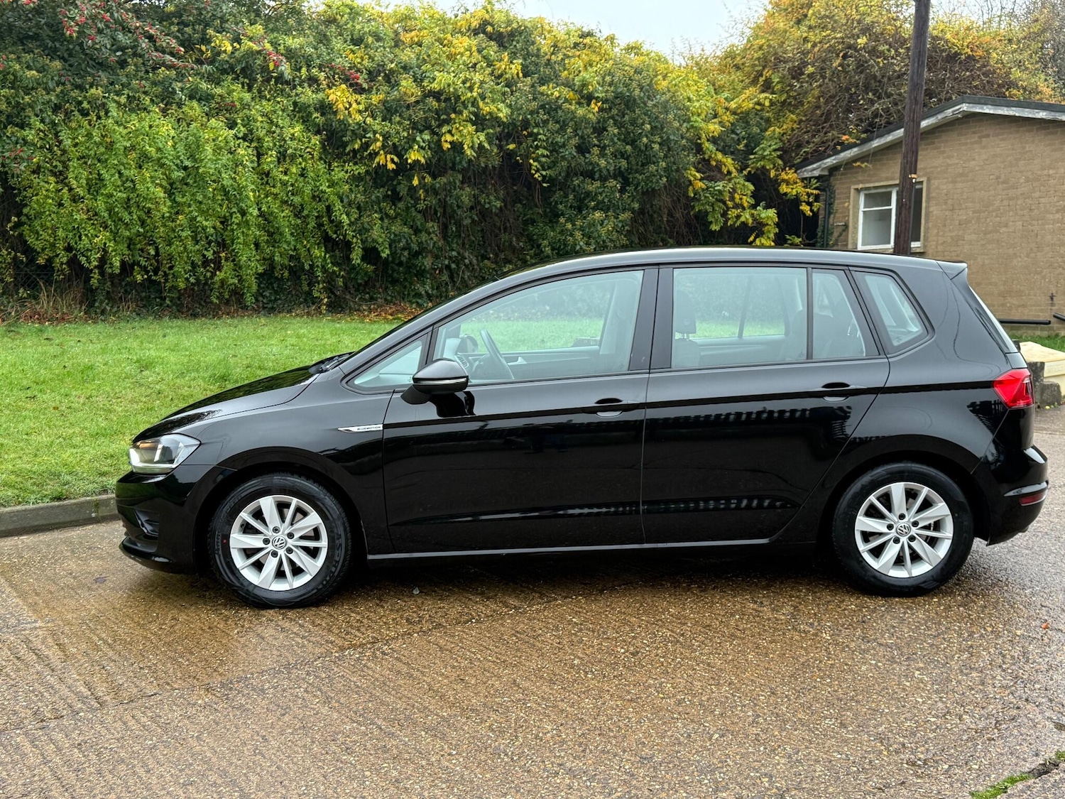 Used Volkswagen Golf SV 2015 for sale - 76990444: Photo 13