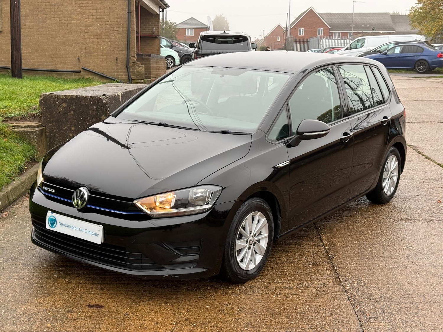 Used Volkswagen Golf SV 2015 for sale - 76990444: Photo 6