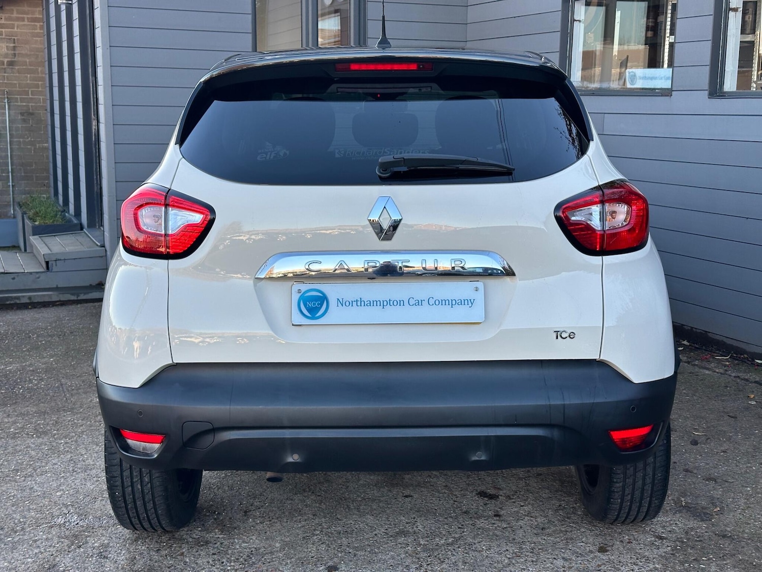 Used Renault Captur 2016 for sale - 76801206: Photo 10