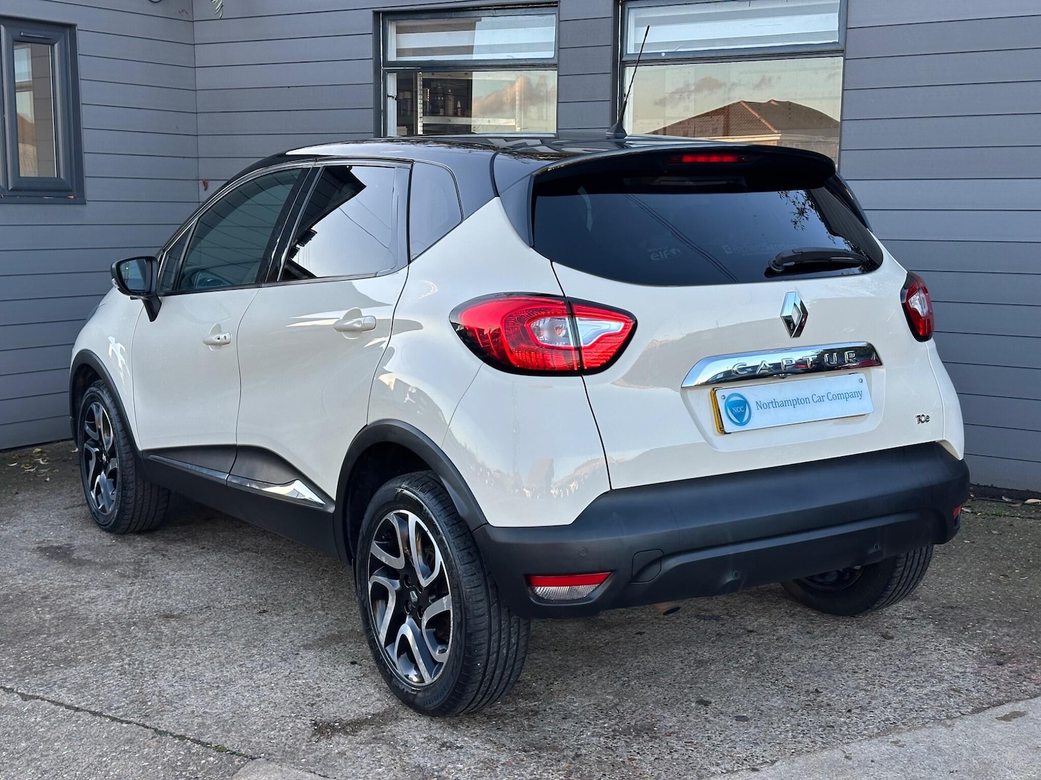 Used Renault Captur 2016 for sale - 76801206: Photo 13