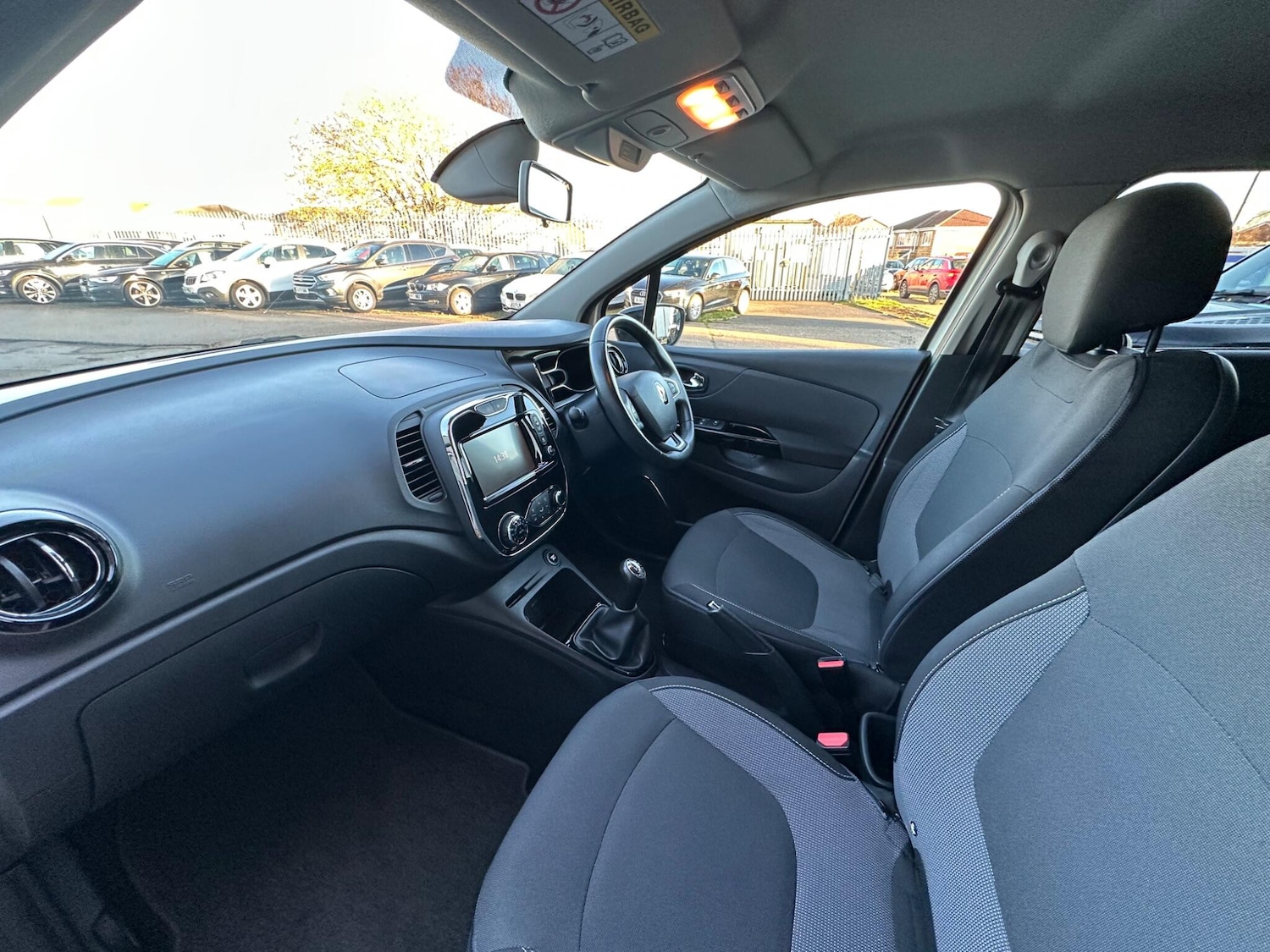 Used Renault Captur 2016 for sale - 76801206: Photo 23