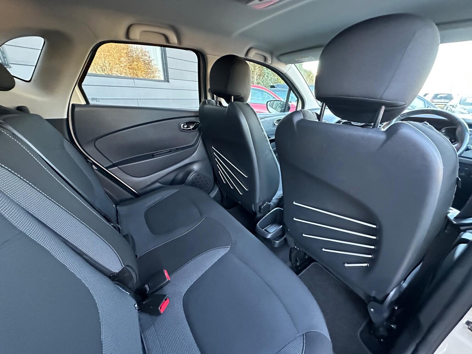 Used Renault Captur 2016 for sale - 76801206: Photo 25