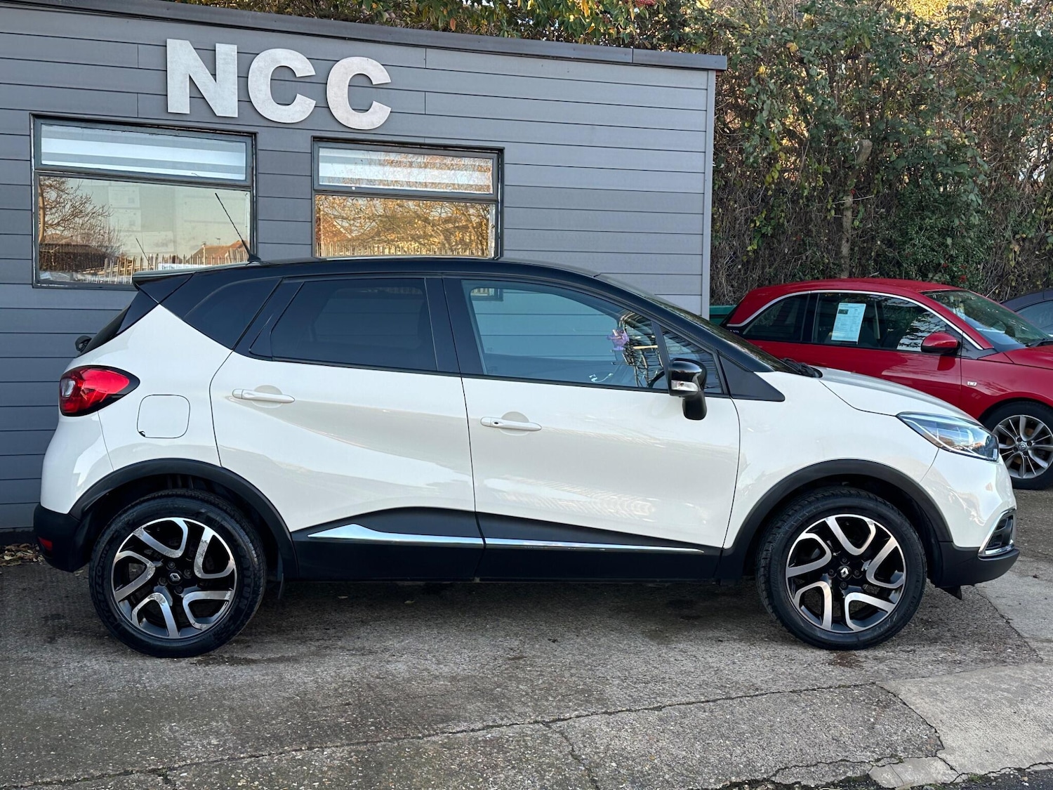 Used Renault Captur 2016 for sale - 76801206: Photo 7