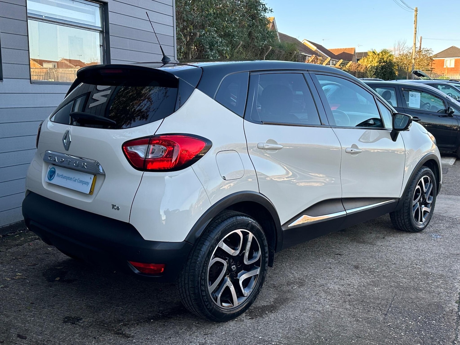 Used Renault Captur 2016 for sale - 76801206: Photo 8