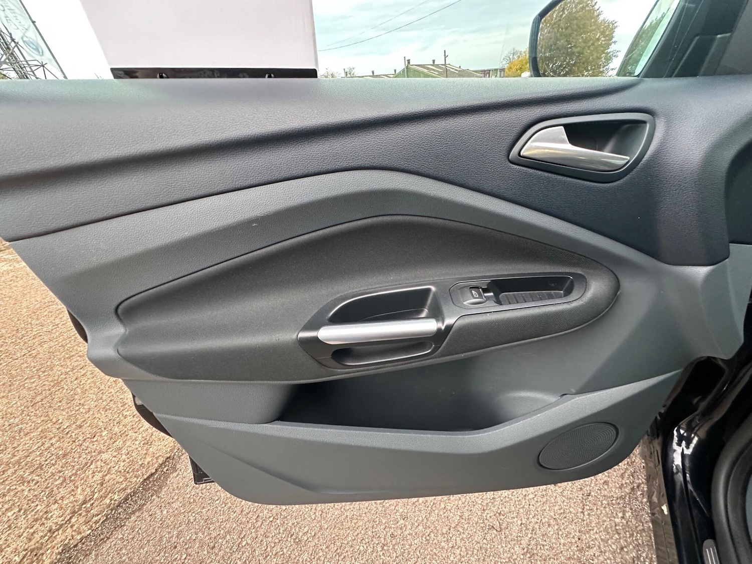 Used Ford C-Max 2012 for sale - 77255319: Photo 28