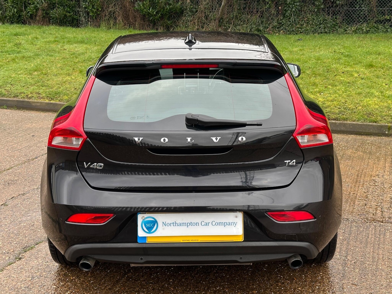 Used Volvo V40 2012 for sale - 77510512: Photo 10