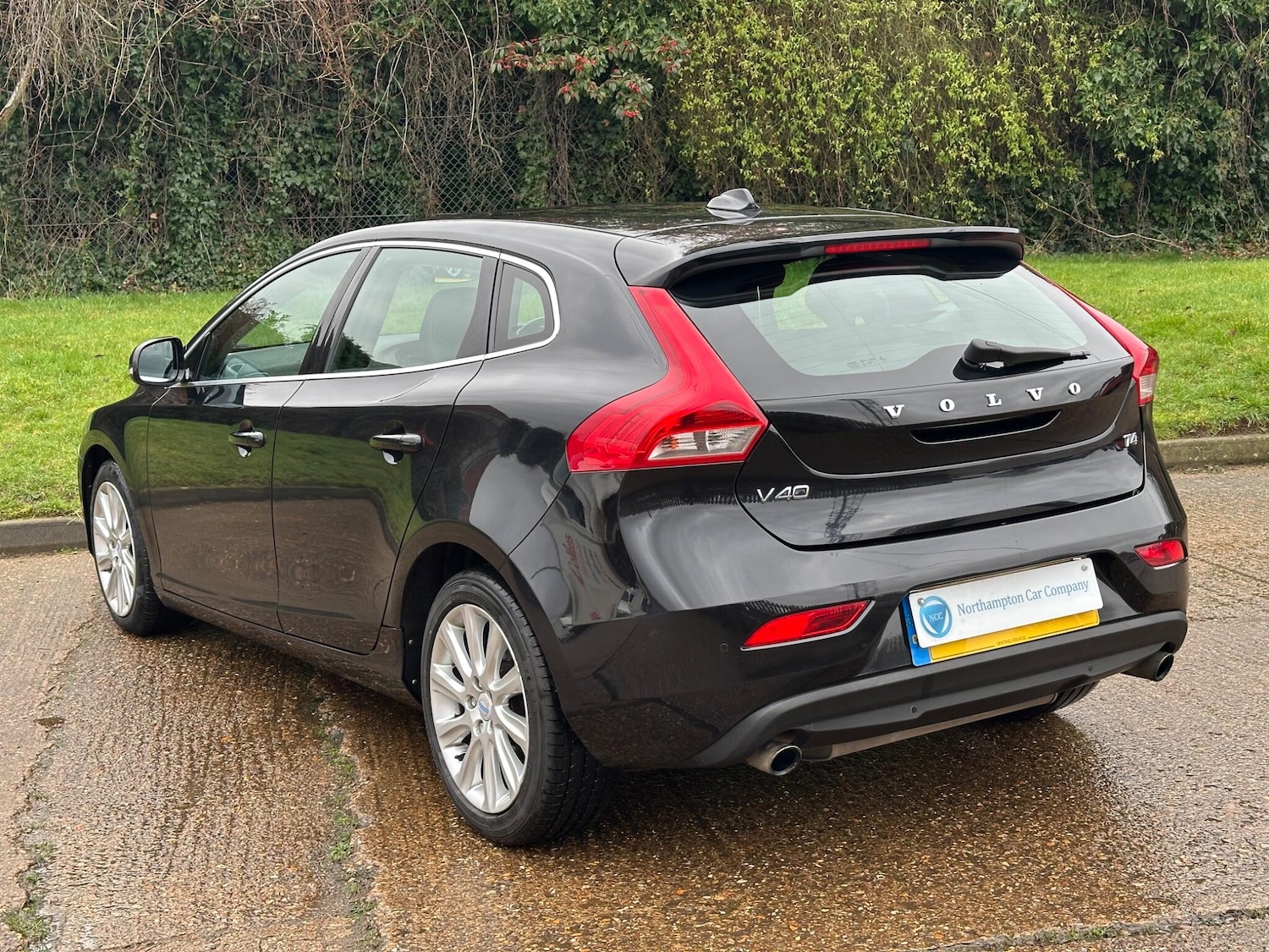 Used Volvo V40 2012 for sale - 77510512: Photo 13