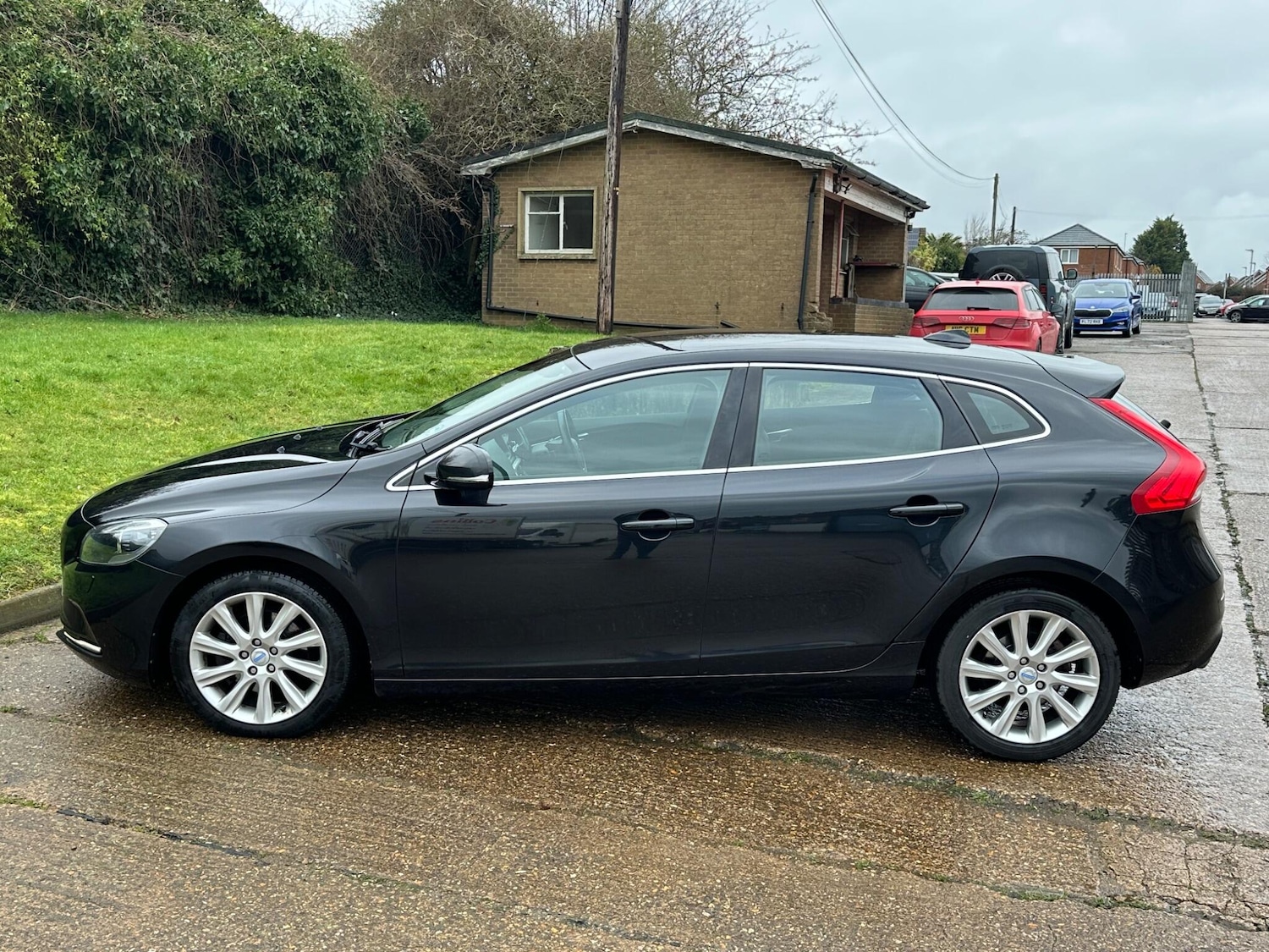 Used Volvo V40 2012 for sale - 77510512: Photo 15