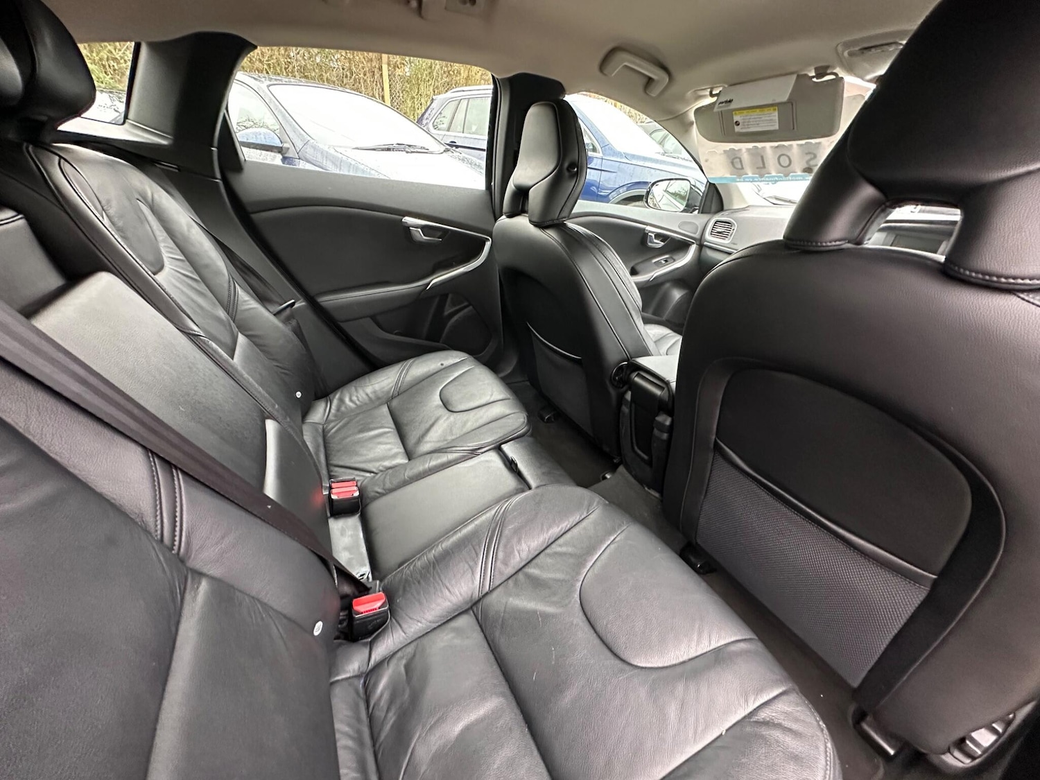 Used Volvo V40 2012 for sale - 77510512: Photo 25