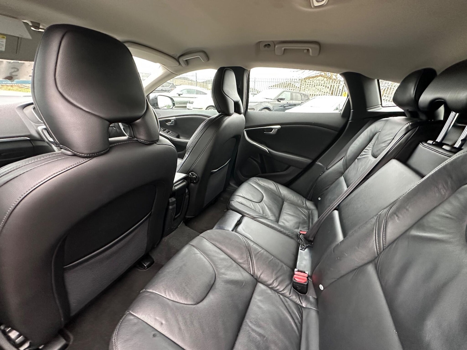 Used Volvo V40 2012 for sale - 77510512: Photo 26