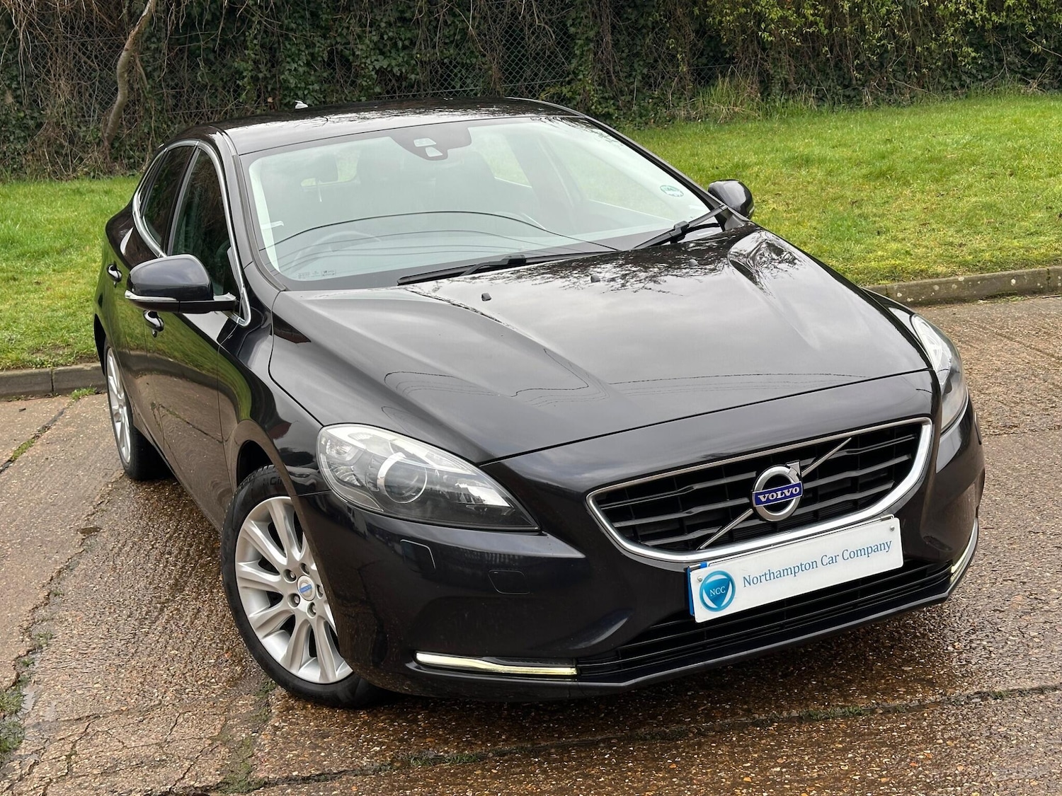Used Volvo V40 2012 for sale - 77510512: Photo 5