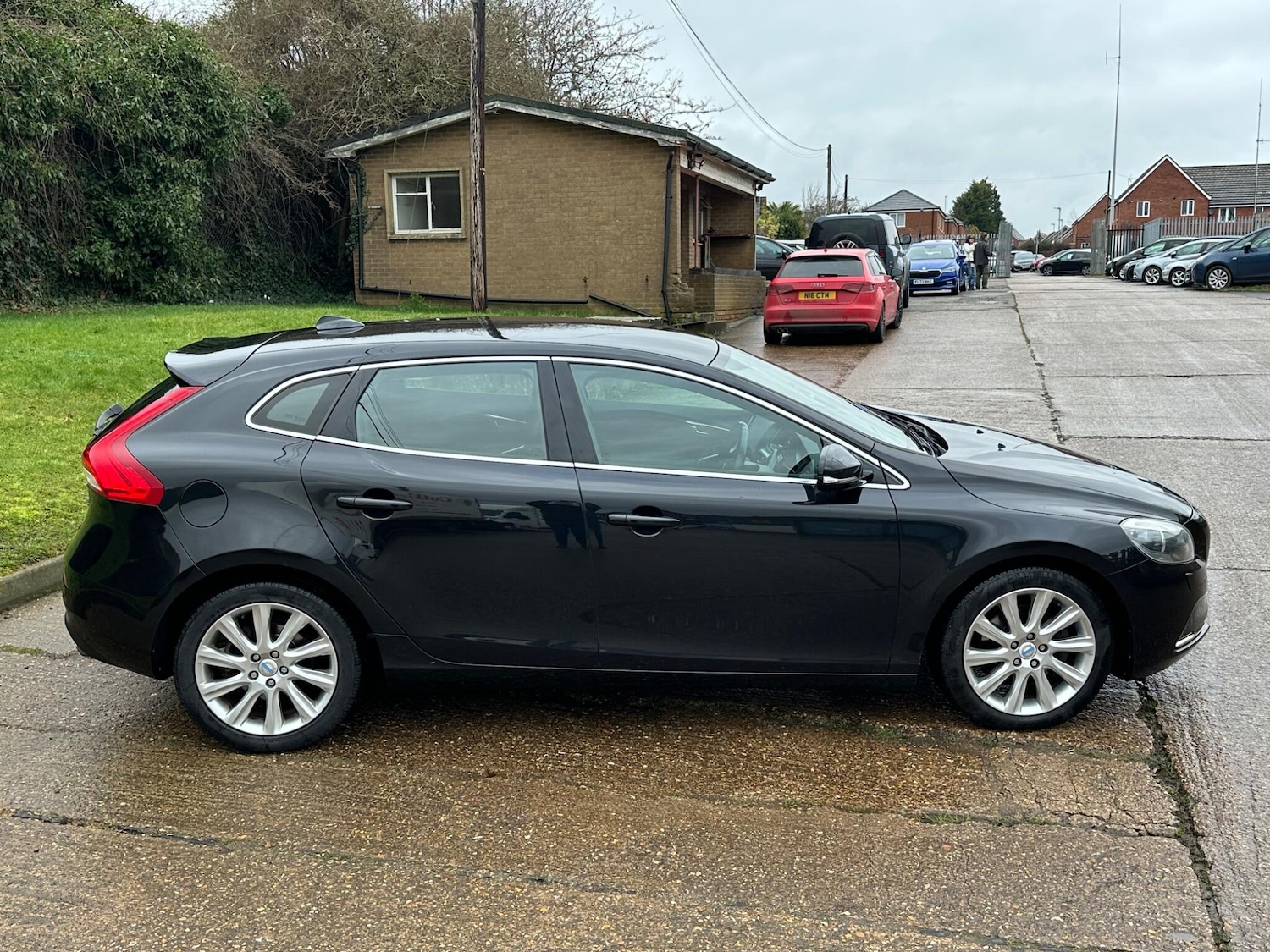 Used Volvo V40 2012 for sale - 77510512: Photo 6