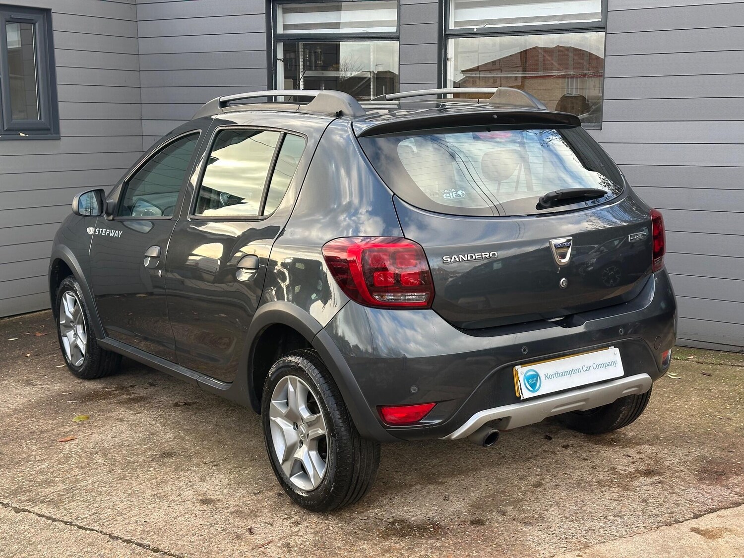 Used Dacia Sandero Stepway 2018 for sale - 76781080: Photo 12