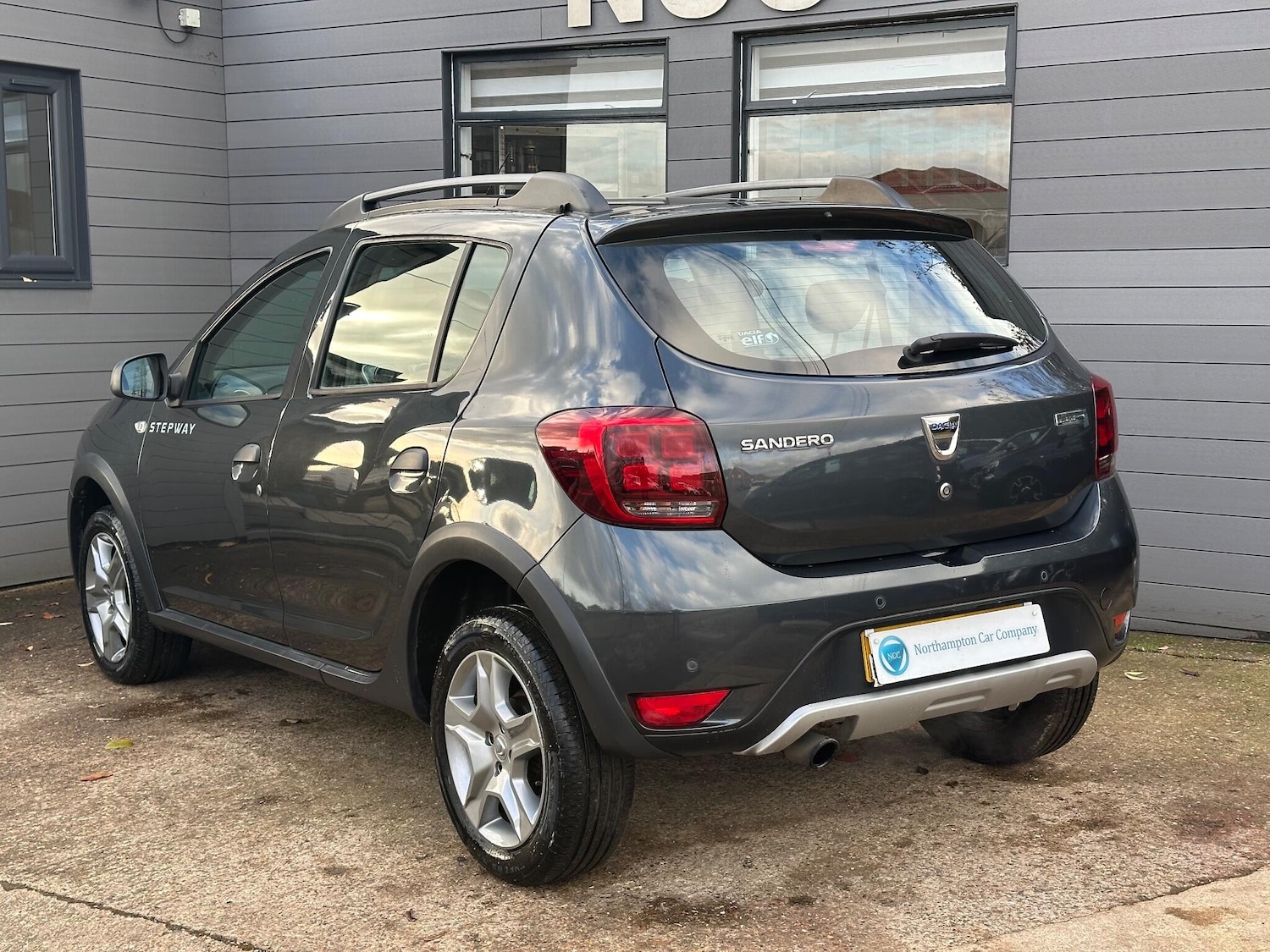 Used Dacia Sandero Stepway 2018 for sale - 76781080: Photo 13
