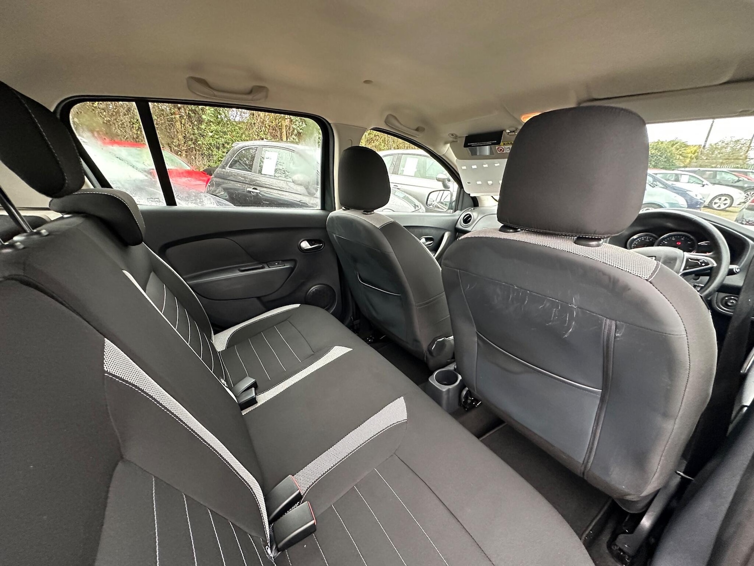 Used Dacia Sandero Stepway 2018 for sale - 76781080: Photo 25