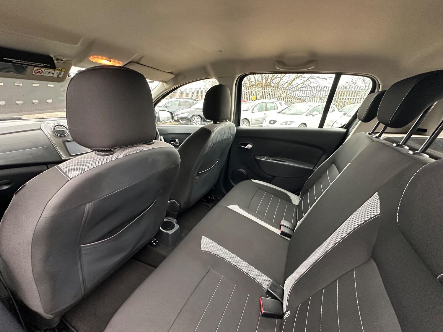 Used Dacia Sandero Stepway 2018 for sale - 76781080: Photo 26