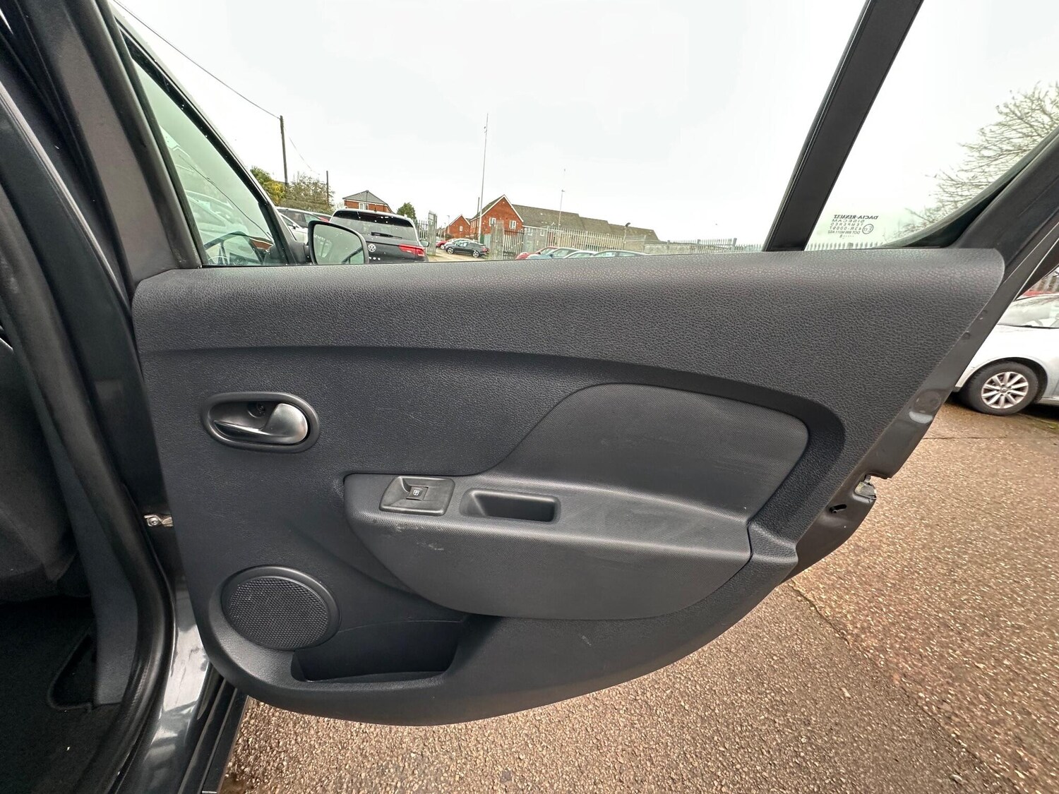 Used Dacia Sandero Stepway 2018 for sale - 76781080: Photo 29