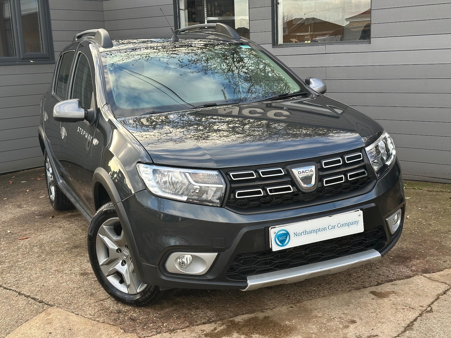 Used Dacia Sandero Stepway 2018 for sale - 76781080: Photo 5