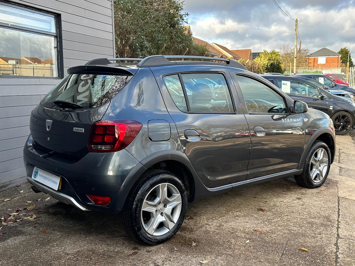 Used Dacia Sandero Stepway 2018 for sale - 76781080: Photo 9