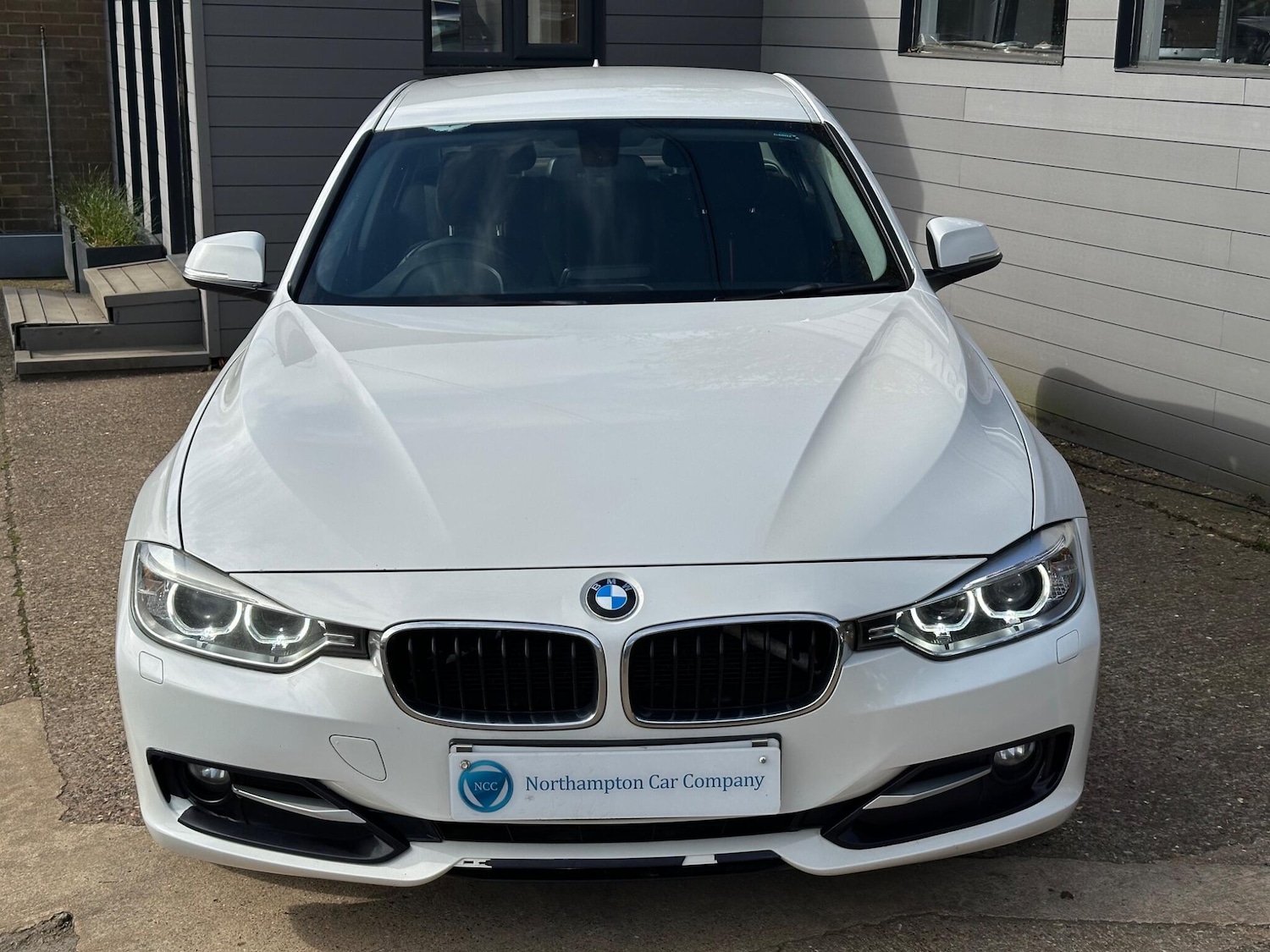 Used BMW 3 Series 2012 for sale - 77162811: Photo 18