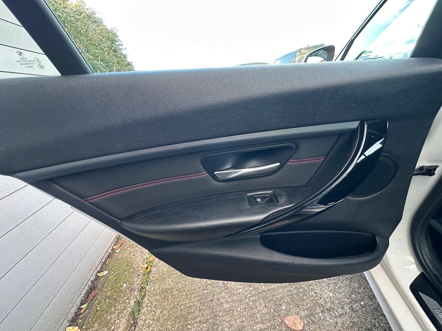 Used BMW 3 Series 2012 for sale - 77162811: Photo 30