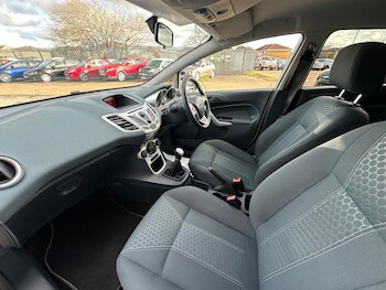 Used Ford Fiesta 2010 for sale - 77191544: Photo