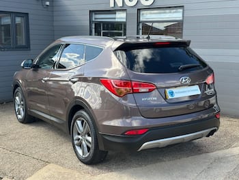 Used Hyundai Santa Fe 2014 for sale - 79452382: Photo