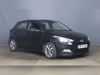 Used Hyundai i20 2017 for sale - 79589656: Photo