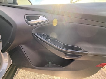 Used Ford Focus 2011 for sale - 77793621: Photo