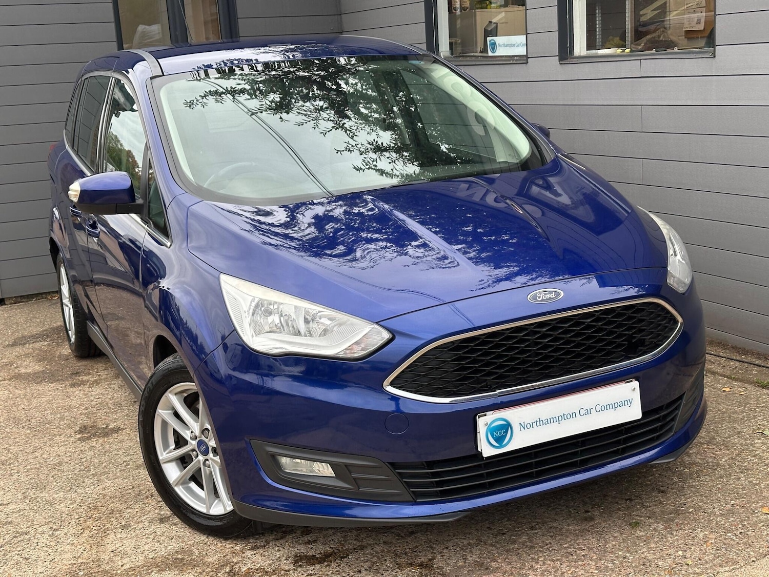 Used Ford Grand C-Max 2015 for sale - 76121588: Photo 1