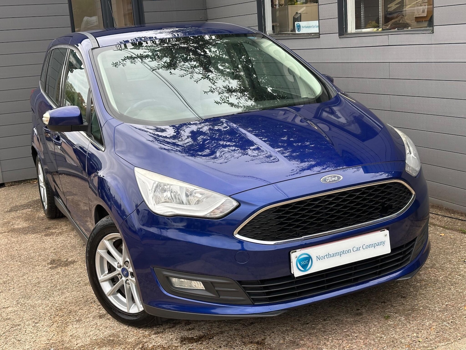 Used Ford Grand C-Max 2015 for sale - 76121588: Photo 3