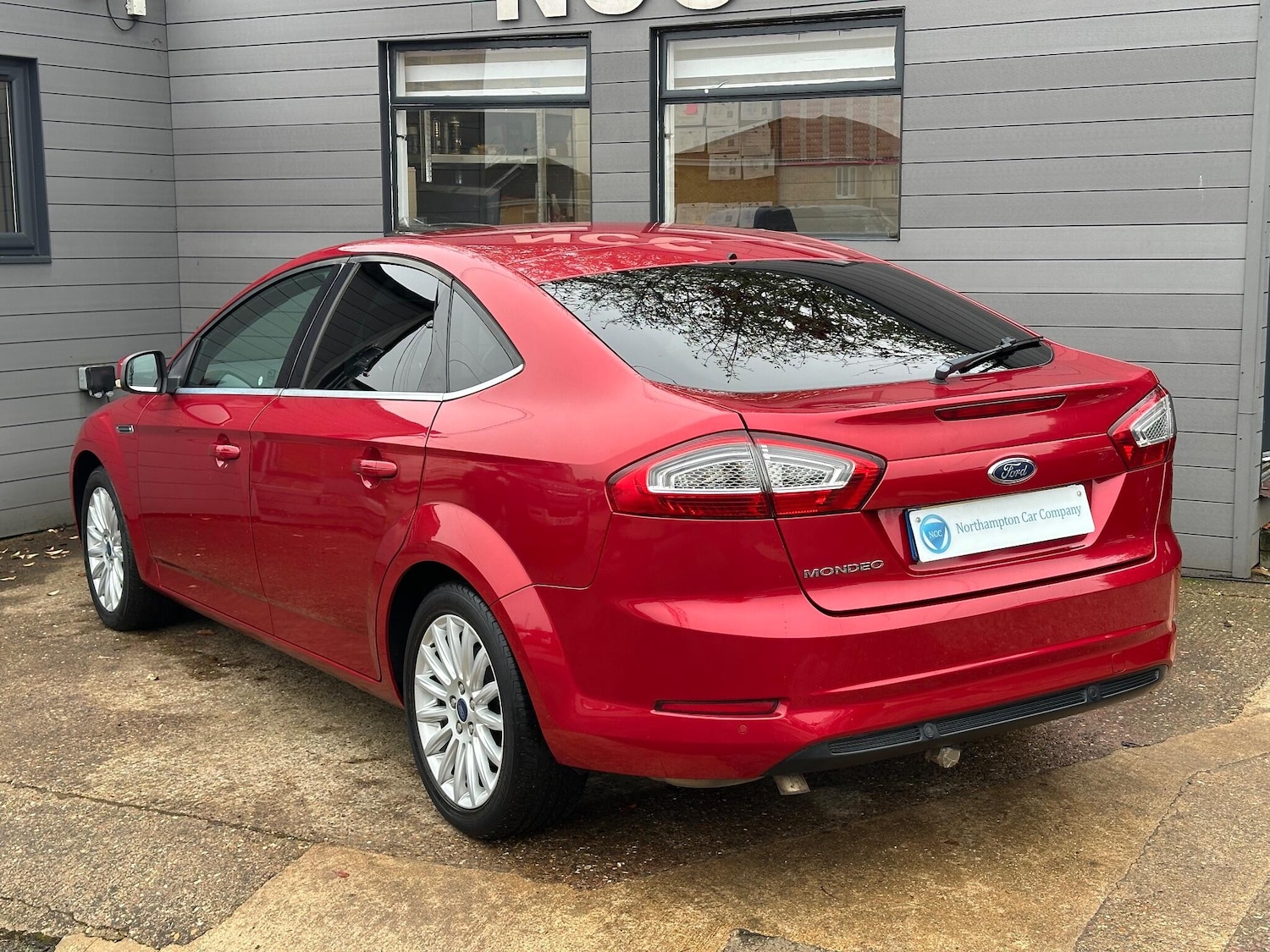 Used Ford Mondeo 2014 for sale - 77119649: Photo 2