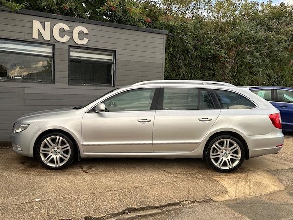 Used Skoda Superb 2013 for sale - 75635332: Photo 14