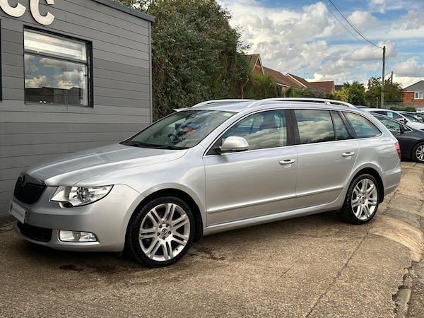 Used Skoda Superb 2013 for sale - 75635332: Photo 16