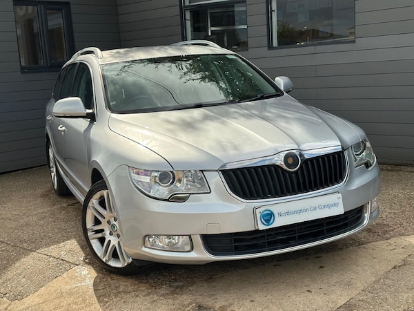 Used Skoda Superb 2013 for sale - 75635332: Photo 1