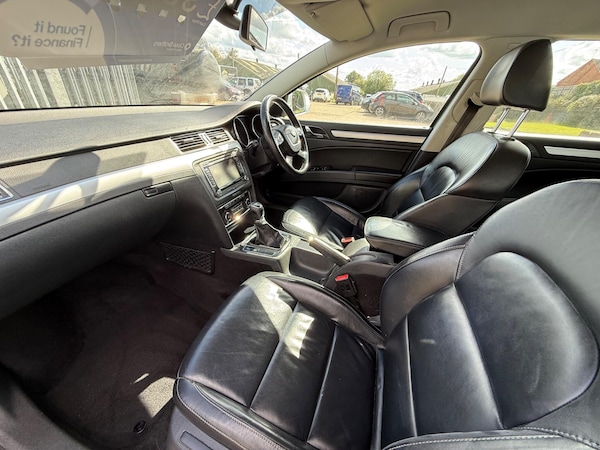 Used Skoda Superb 2013 for sale - 75635332: Photo 21
