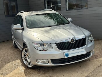 Used Skoda Superb 2013 for sale - 75635332: Photo